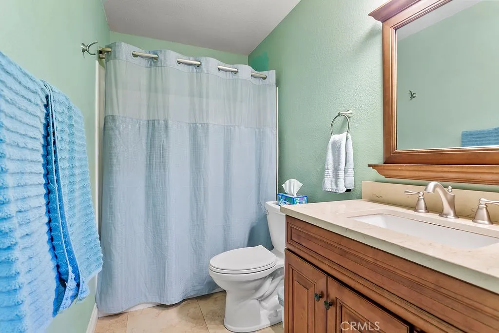 8877 Lauderdale Court 212b, Huntington Beach, California 92646 home-pic-16